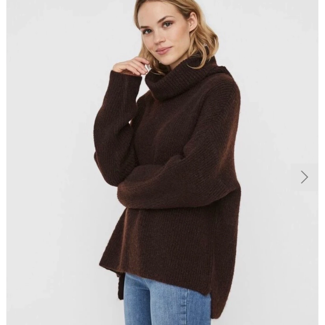 Brun stickad tröja - 90