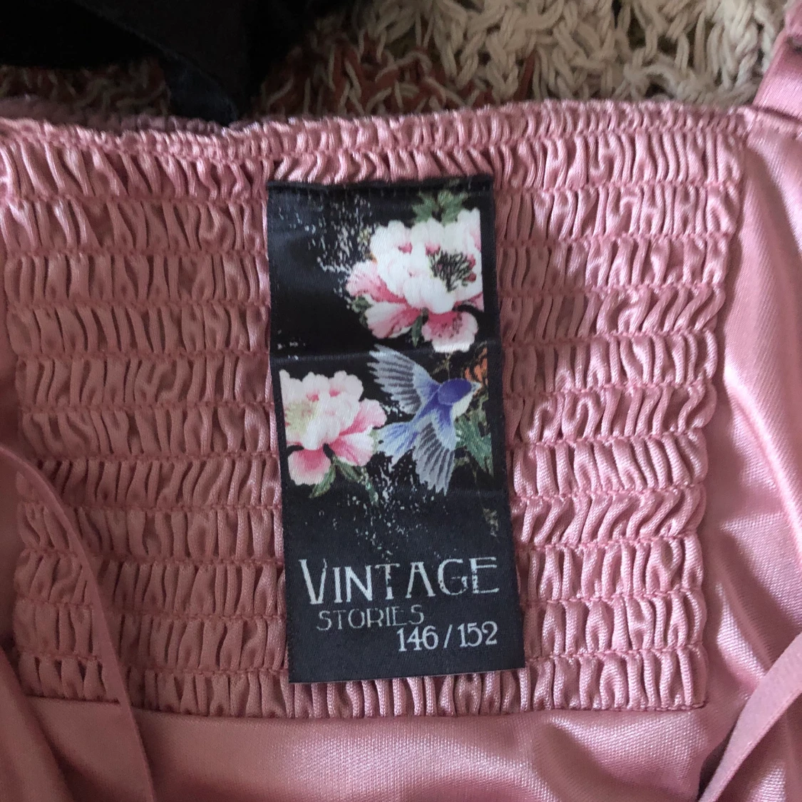 Rosa glittrigt linne  - 91