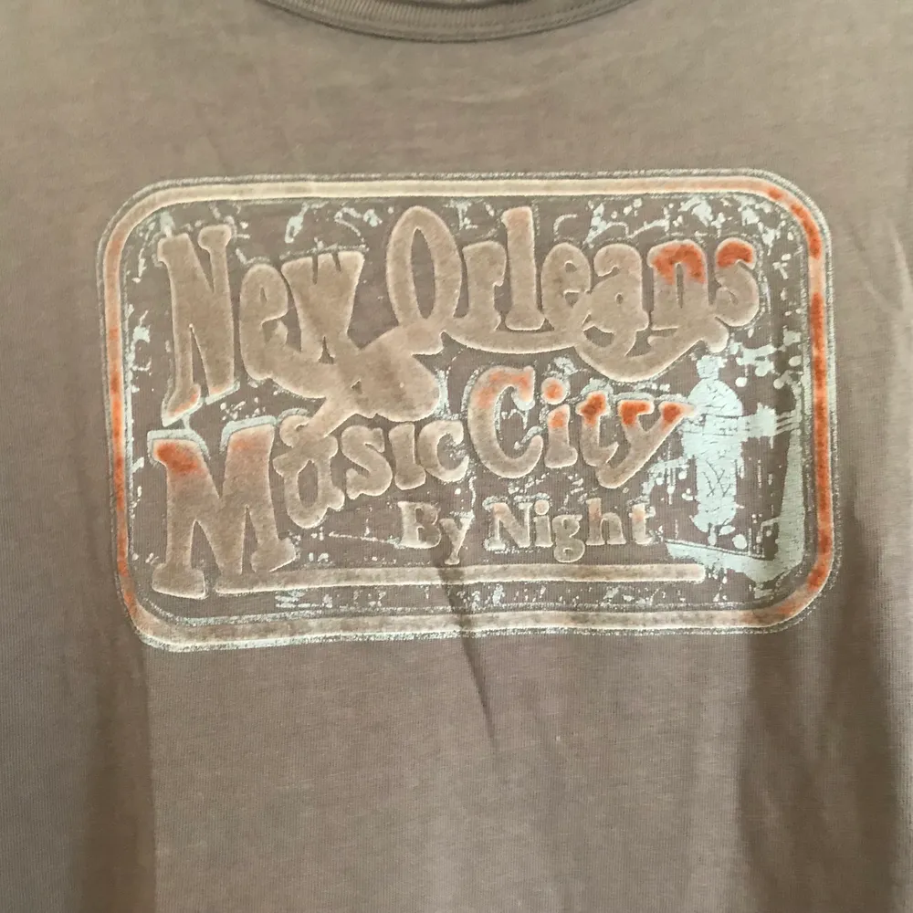 T-shirt med New Orleans-motiv. . T-shirts.