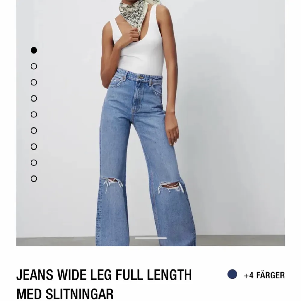 Säljer mina helt nya oandvända jeans från Zara, med lappen kvar! Storlek 32. Säljer för 200kr. Skriv vid frågor💓. Jeans & Byxor.