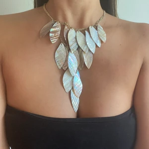 Tre halsband för 100kr eller 35kr/st - Statement pieces..sätt lite färg i din svarta/vita outfit.. rensar min garderob, 3 för 100kr eller 35/st