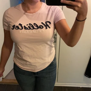 Hollister - Fint skick, har använts fåtal gånger