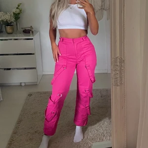 The ragged priest - Coola byxor från the ragged priest i storlek XS, aldrig använda utan bara testade.