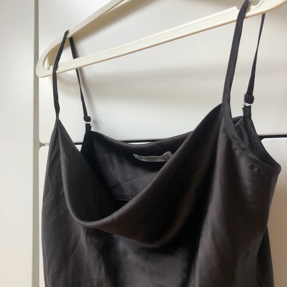 Svart satinlinne  - 90