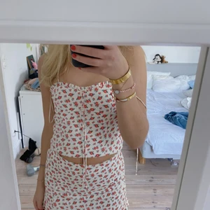 Gullig kjol🥰 - Så fin kjol som egentligen är del av ett sätt🥰 