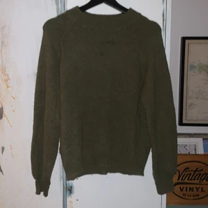 Stickad tröja - Superskön stickad tröja som tyvärr inte kommer till användning. Strl s. 