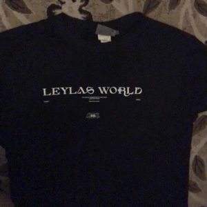 Antwan Leylas World merch  - Använd Max 3 gånger. Säljer denna för att jag inte har någon andvändning av den
