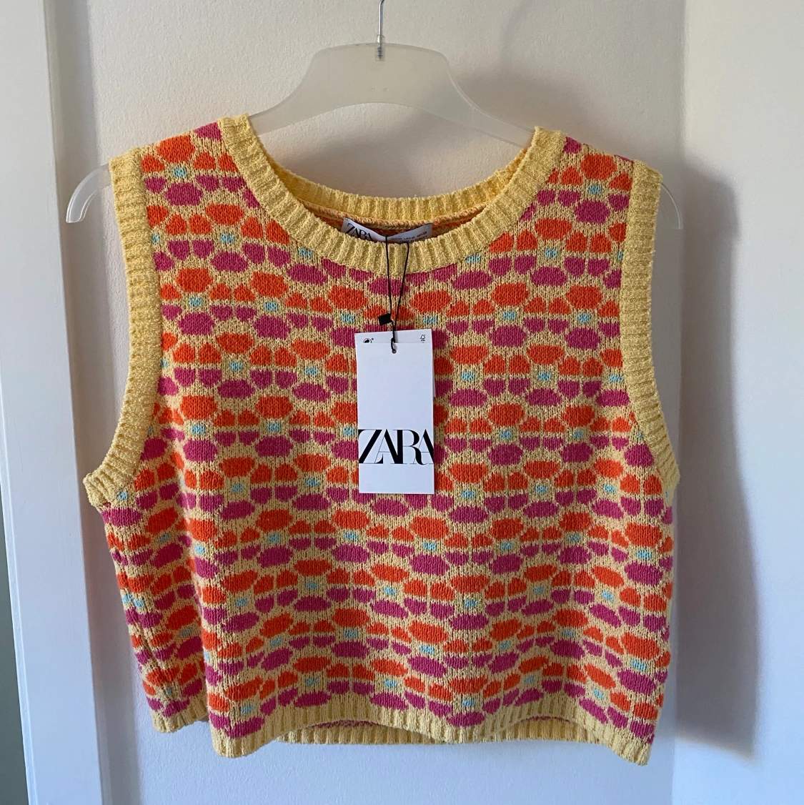 Oanvänd väst från zara🌟