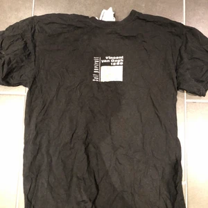 Trendig t-shirt - Strl S