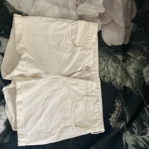 Vita shorts  - Vita shorts från H&M