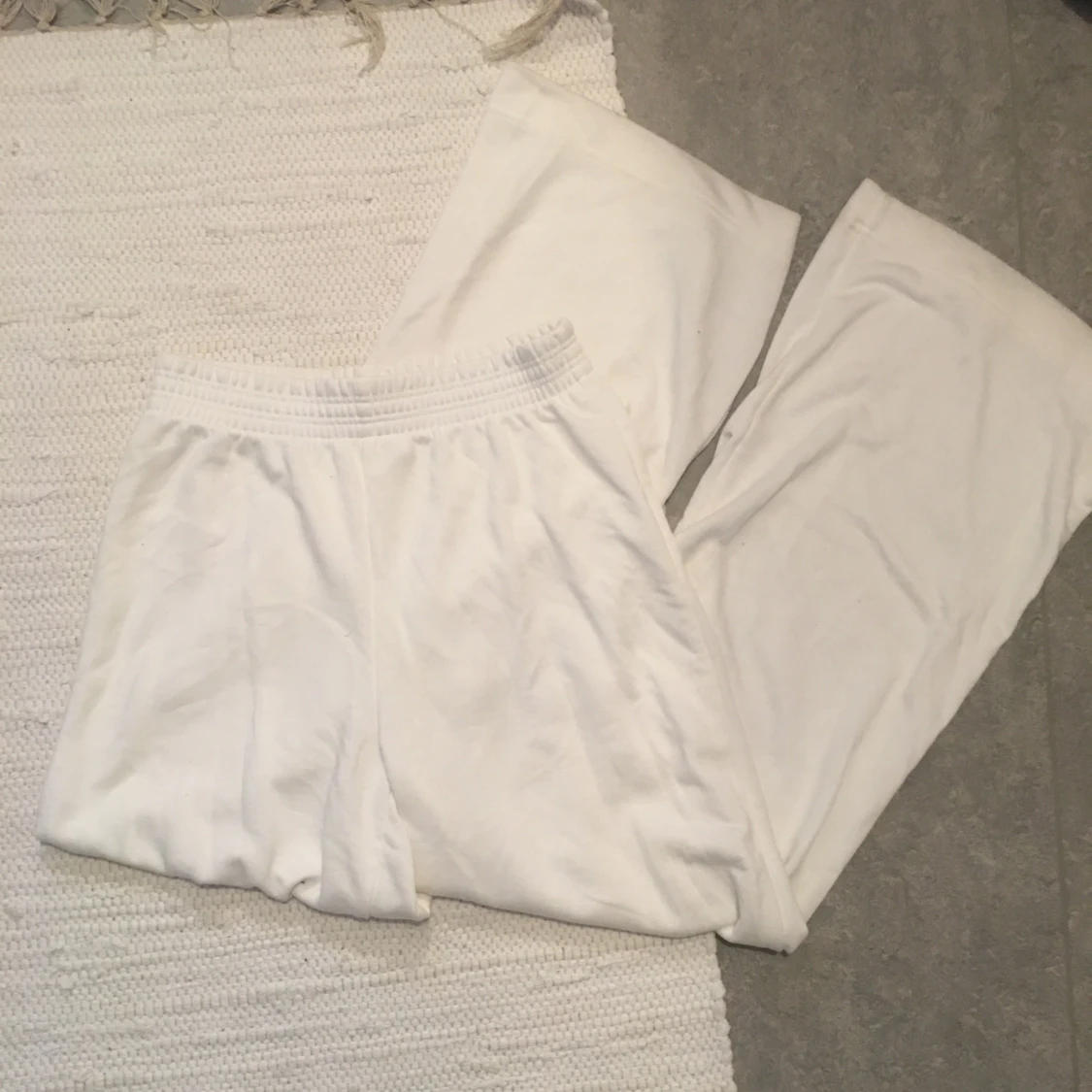 Vita byxor  - 91
