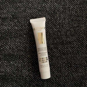 Ansiktsrengöring  - Endast testad, rengöring till ansiktet.