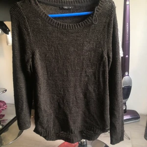 Stickad tröja - Aldrig använt 