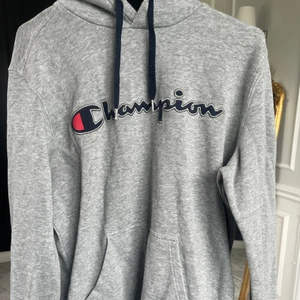 Champion Hoodie  - Äkta och ej använd champion hoodie