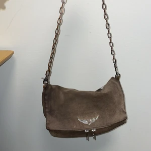 Zadig Voltaire  - Använd skick. Inga skador. Färg lite oklar skulle säga brun/beige