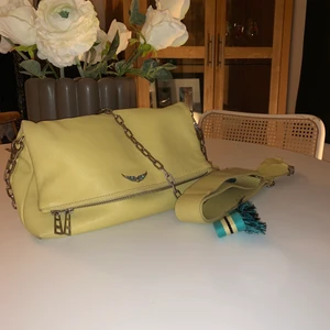 Zadig väska  - Fin Zadig väska, två band ingår. Pris kan diskuteras vid snabb affär ! 