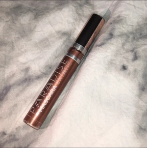 Paradise Mascara - L’oréal  - Top coat mascaran Paradise Mascara Extatic från L’oréal Paris i färgen 05 Nectar Pleasure, såklart oöppnad. Säljs för 99kr på Cocopanda 🖤 15kr frakt om du betalar via swish (inte spårbar)