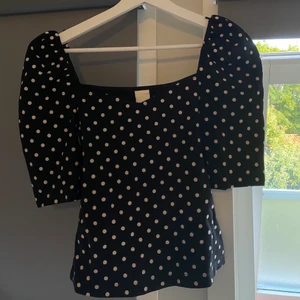 Tröja - Skriv för mer bilder. 30kr+frakt