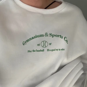 Sweatshirt - Från shein, använd få gånger 