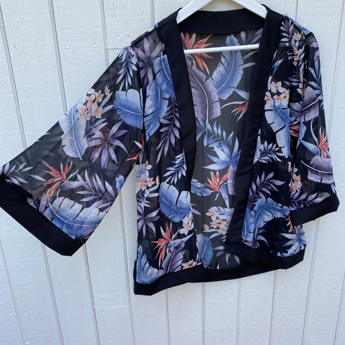 Tunn mönstrad kimono