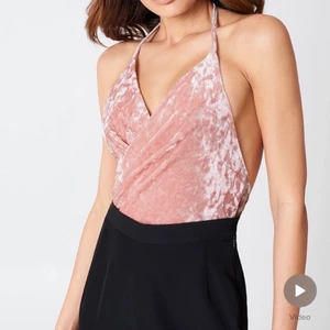 Body NAKD - Aldrig använd endast testad, skickar egna bilder vid begäran 