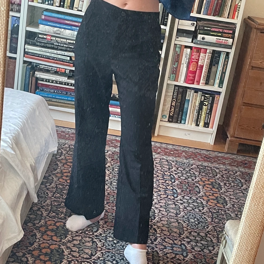 Svarta kostymbyxor med bootcut  - 90