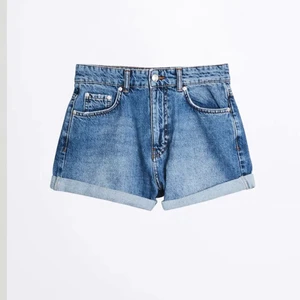 Ginatricot shorts  - Lånad bild från Gina! Men fina trendiga shorts som tyvärr inte kommer till användning!