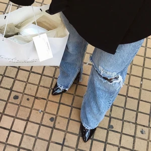 Håliga jeans (låg midja) - Frakt tillkommer 66kr