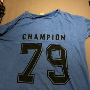 Tröja  - Sitter fint på 