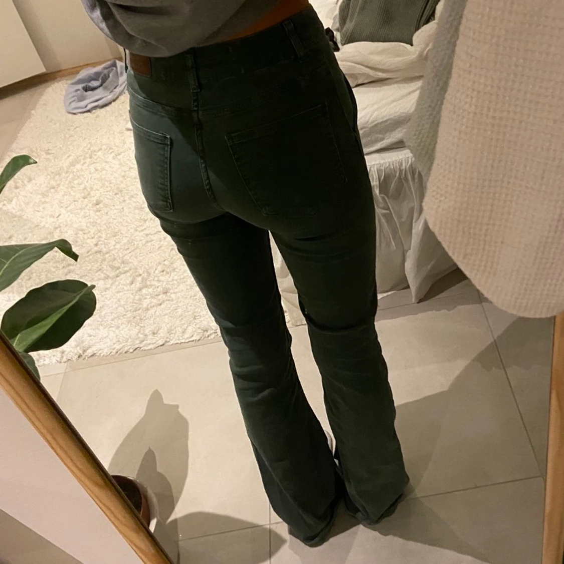 Gröna zara flare jeans - 91