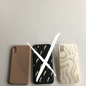 Mobilskal  - Mobilskal från shein, skit bra kvalite. Har super många andra skal där ifrån och jag älskar dom. iPhone X/ xs. (Svarta skalet med blixtar på är sålt)