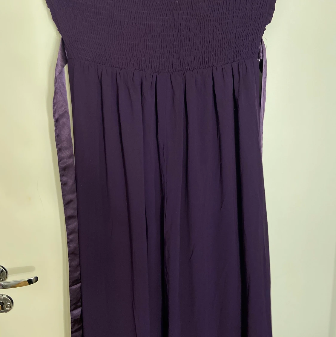 KLÄNNING PRIS KAN DISKUTERAS - 90