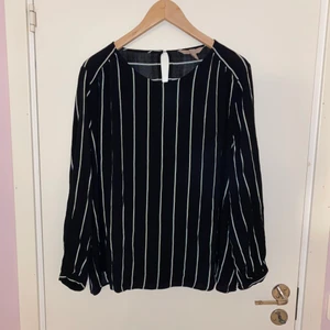 HM+ blus - HM+ blus i stl 50.