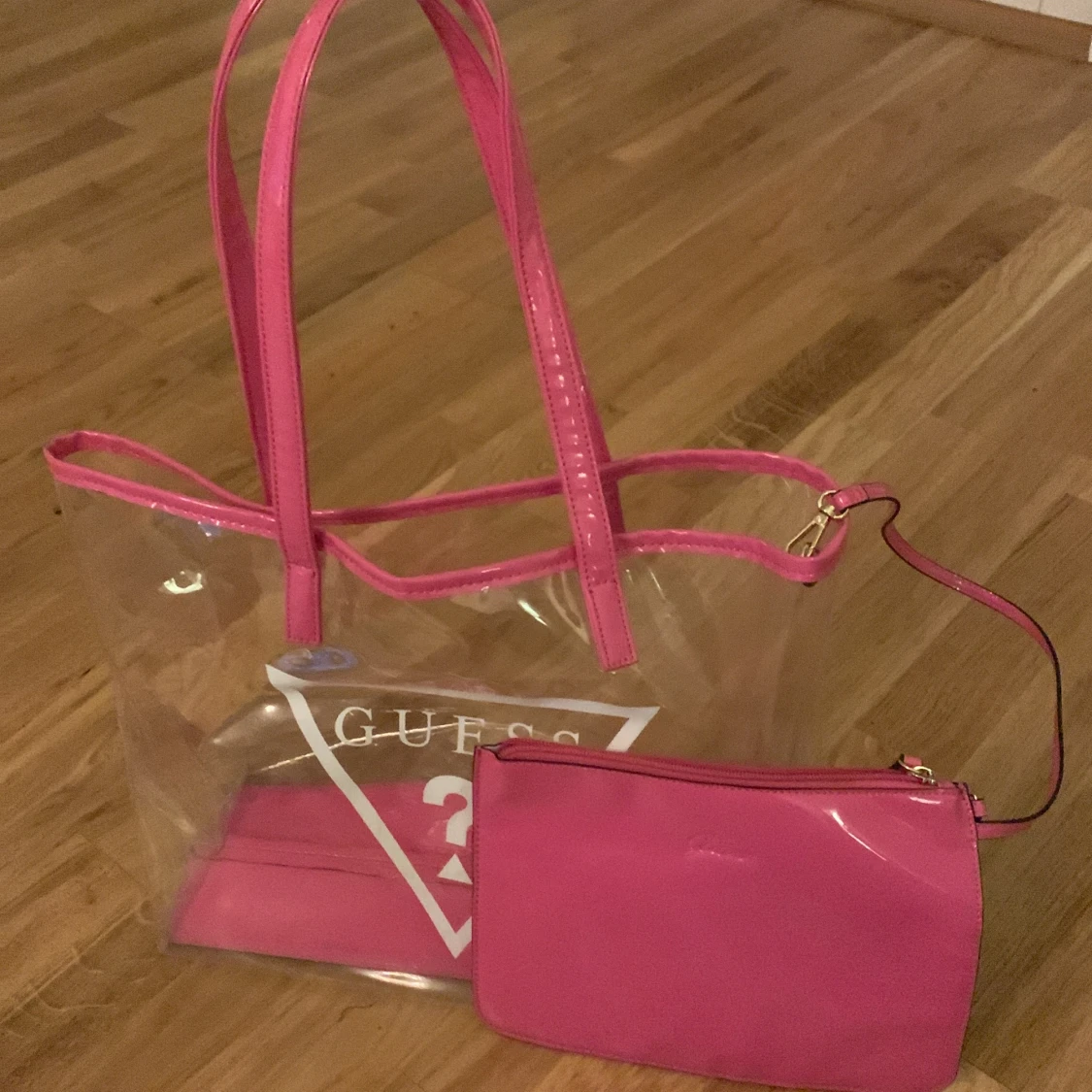 Äkta Guess väska - 90