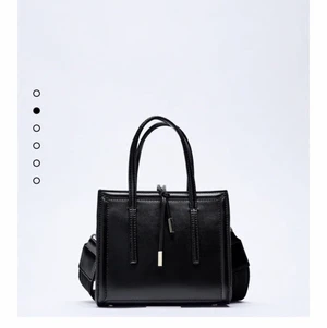 Zara väska - Andvänt fåtal gånger! Jätte fin, pris kan diskuteras💞