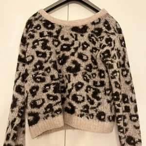 Tröja  - Stickad tröja från Lindex, storlek S, använd enstaka tillfällen