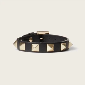 Valentino  armband  - Äkta valentino armband, kvitto tillkommer 💘