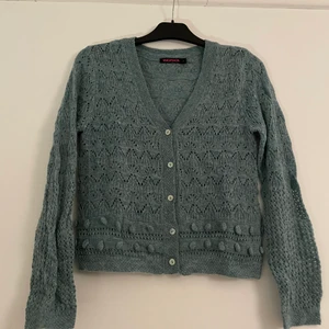 Kofta - Kofta från indiska i fint skick. Storlek S. Frakt ingår inte i priset. Kontakta för mer info💗