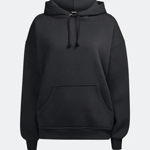BikBok hoodie - Svart hoodie som inte har varit använd över huvudtaget.  Tjock insida med en ficka på framsidan.