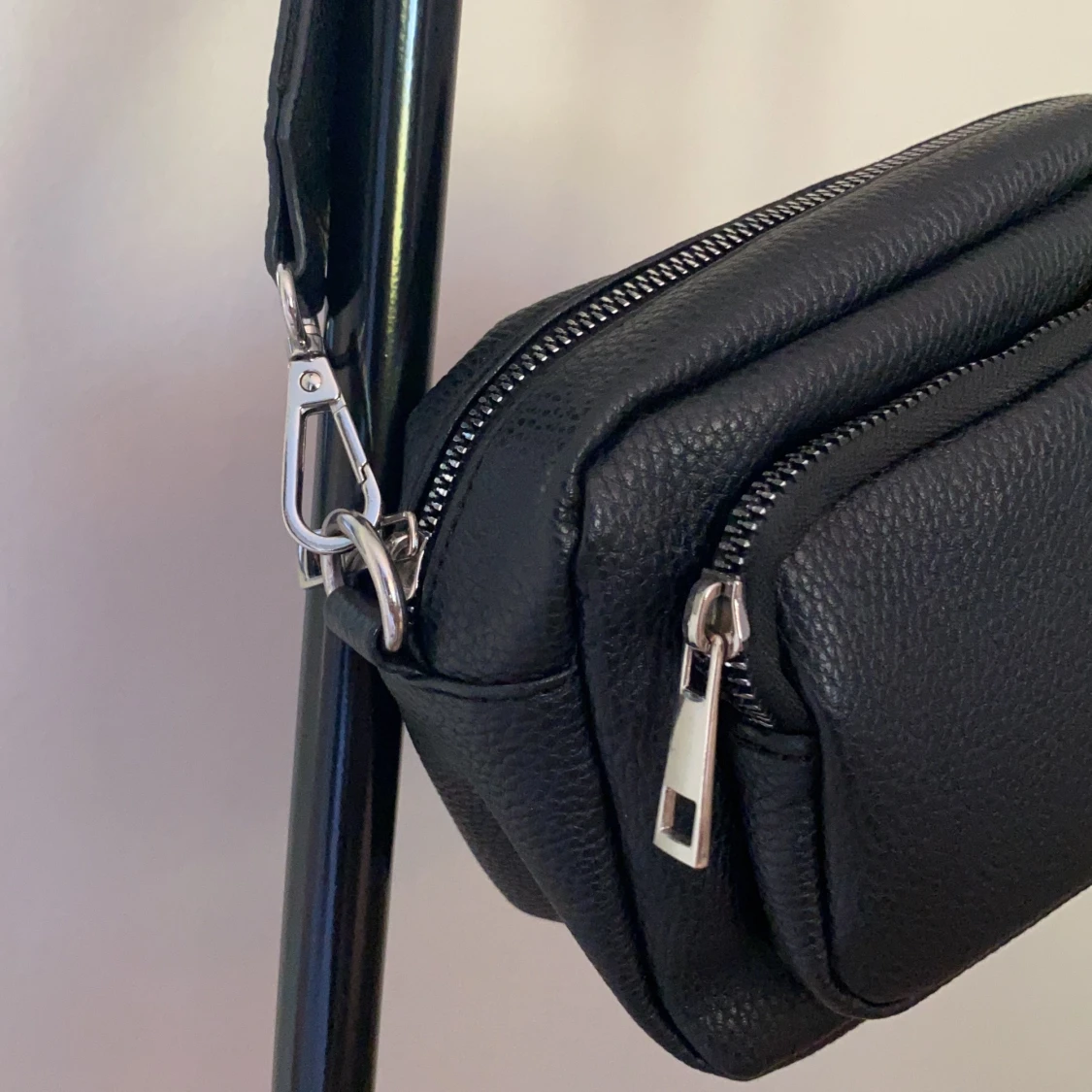Superfin svart väska! - 91