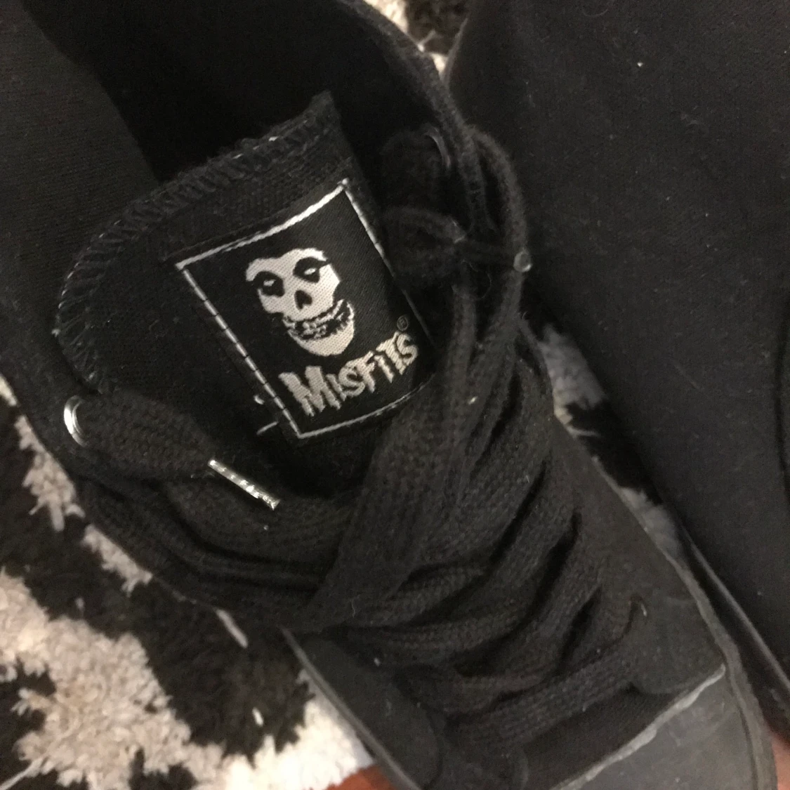 Äkta misfits skor  - 90