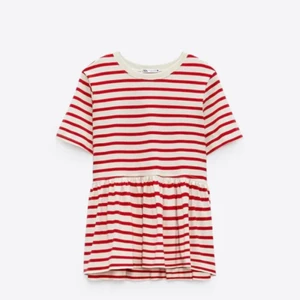 Fin tröja från zara! - En väldigt fin tröja från zara! Använd fåtal gånger! Nypris: 200kr