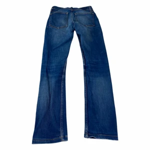 ACNE JEANS - STORLEK: OMÄRKT, se mått | Midjemått: 40cm | Innerbenslängd: 75cm | Fit: straight | Modell: OMÄRKT |  🔮ERBJUDER ALLTID SAMFRAKT OCH MÄNGDRABATT. PS! ALLA PRISER ÄR FÖRHANDLINGSBARA🔮