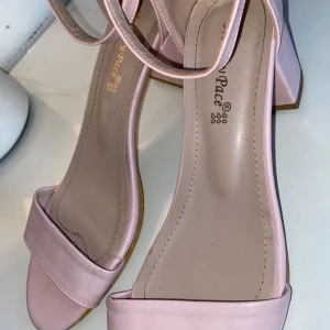 Klackar  - Aldrig använt. 