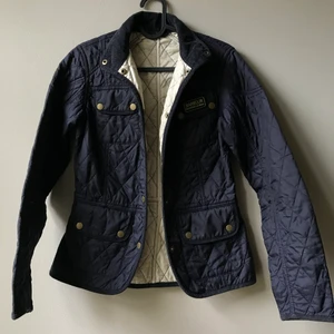 Barbour - Mycket fint skick. Storlek xs 