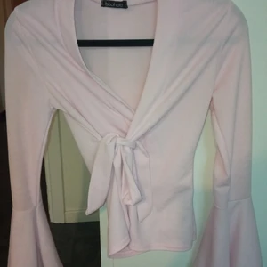 Ljusrosa topp XS - Ljusrosa topp XS passar S