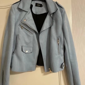 Biker jacket - Säljer min snygga veromoda jacka då den inte kommer till användning nvändning längre(endast använd fåtal gånger)💙