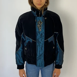 Louis Vuitton vintage bomber jacket - 90’s vintage Louis Vuitton bomber jacket super unique and cute