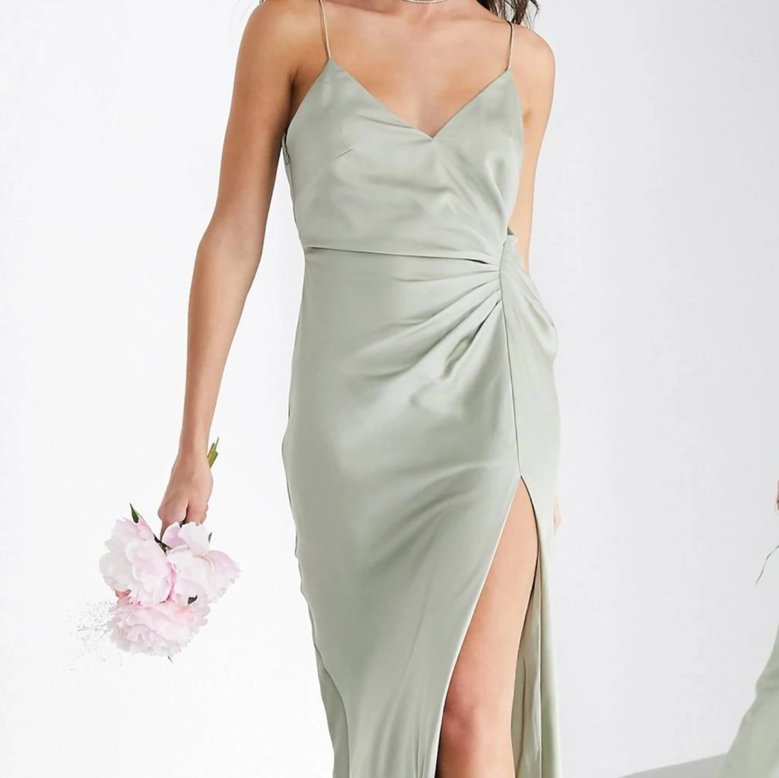 Supersnygg balklänning HELT OANVÄND