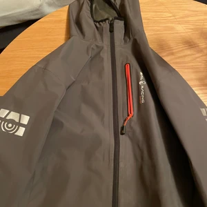 Sail Racing jacka XL - Sail racing jacka som inte är enkel och hitta. Använd några gånger och ser helt ny ut.